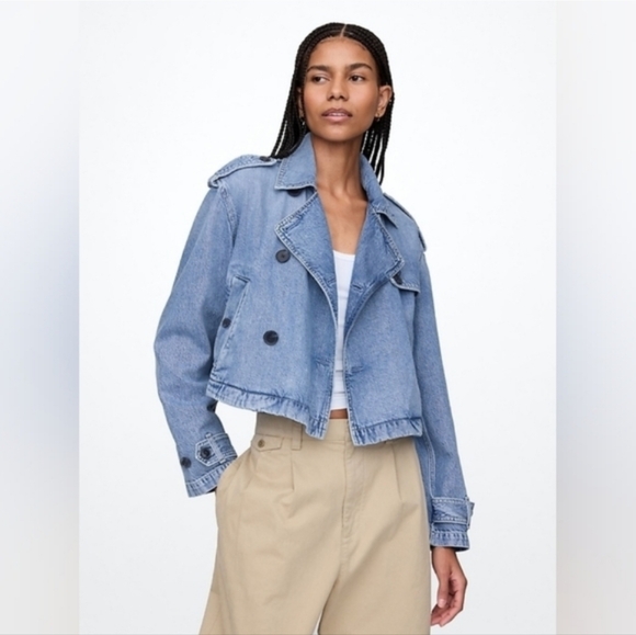 GAP Jackets & Blazers - UltraSoft Denim Crop Trench Jacket Light Wash XSP
